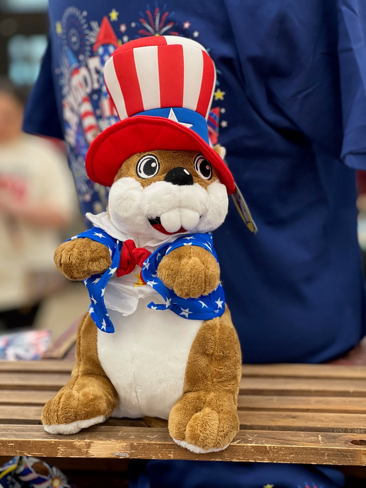 Buc-ee's Patriotic Plush Beaver